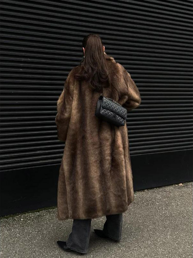 Donkerbruine Faux Bont Lange O - Street Fashion Men 2025 recensie en prijs