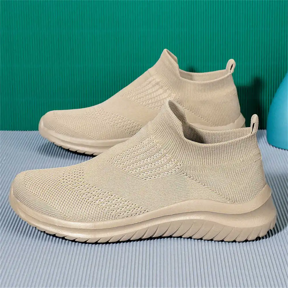 Beige Zachte Nieuwe Nieuwighei - Street Fashion Canada recensie en prijs